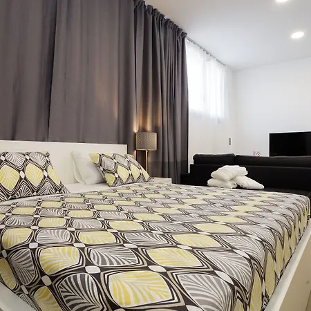 아파트 Aspalathos Centar - Center, A Few Minutes' Walking Distance To The Unesco Palace, Parking Lot In Front Of The *