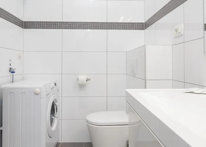 Appartamento Apartment Aspalathos Centar Holiday Home Split - City Center, A Few Minutes' Walking Distance To The Unesco Palace, Parking Lot In Front Of The Apartment