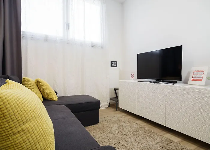 Appartamento Apartment Aspalathos Centar Holiday Home Split - City Center, A Few Minutes' Walking Distance To The Unesco Palace, Parking Lot In Front Of The Apartment *