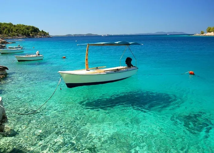 Appartamento Apartment Aspalathos Centar Holiday Home Split - City Center, A Few Minutes' Walking Distance To The Unesco Palace, Parking Lot In Front Of The Apartment